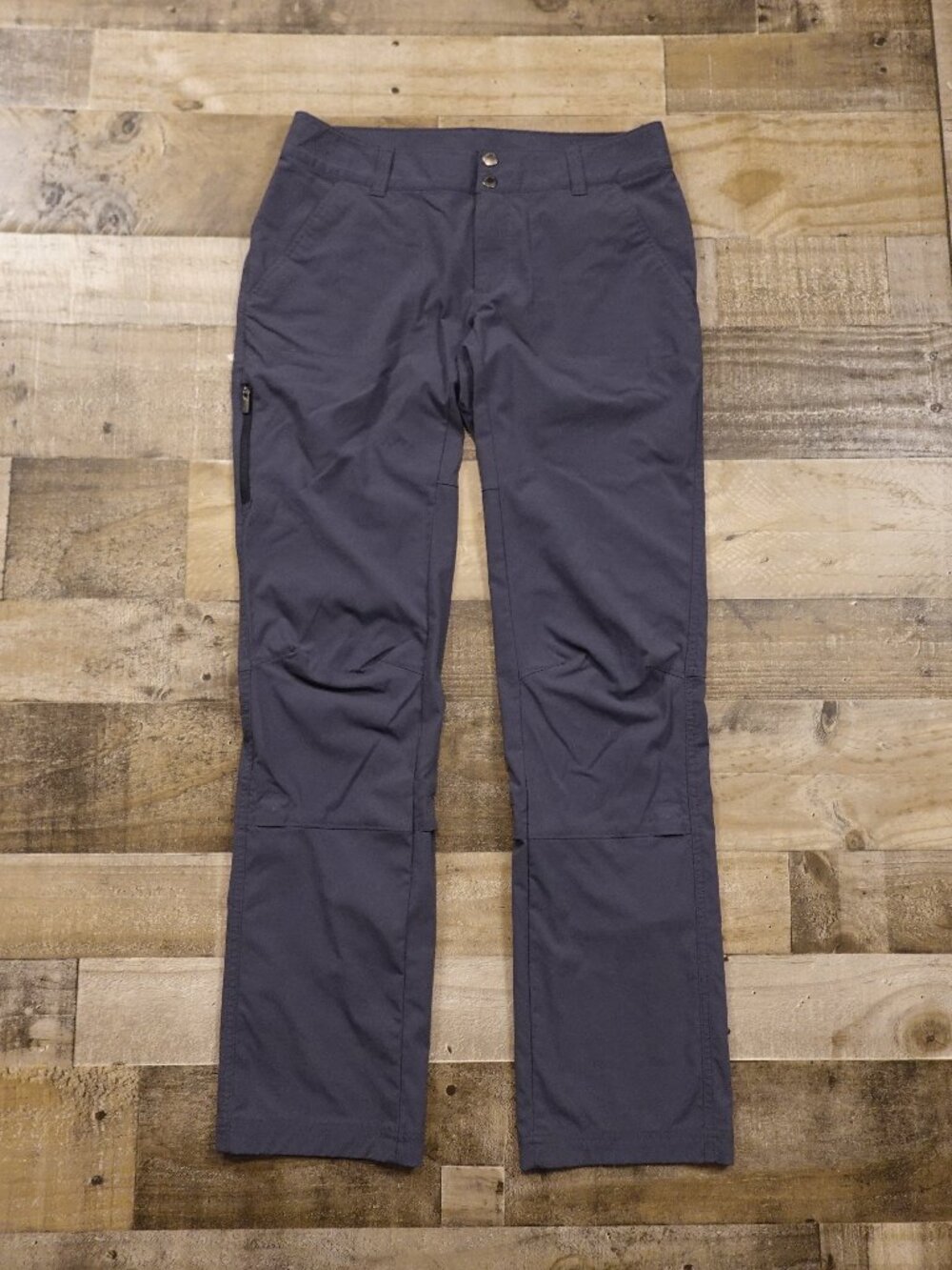Columbia Women's Straight Leg Pants in Charcoal Blue